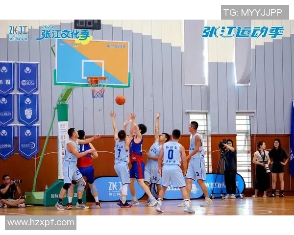 篮球与足球明星跨界交流盛会精彩瞬间回顾