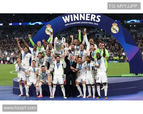 足球明星的光辉历程与对青少年成长的积极影响探讨